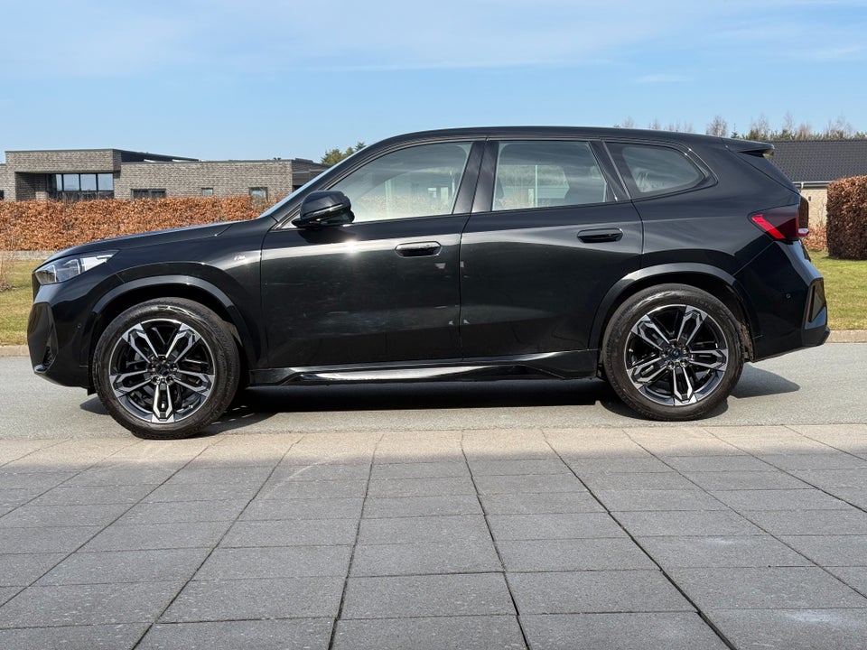 BMW iX1 xDrive30 Fully Charged M-Sport 5d