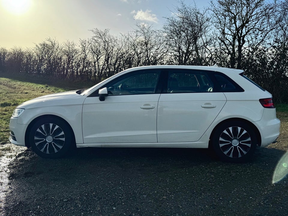 Audi A3 2,0 TDi 150 Ambition Sportback S-tr. 5d