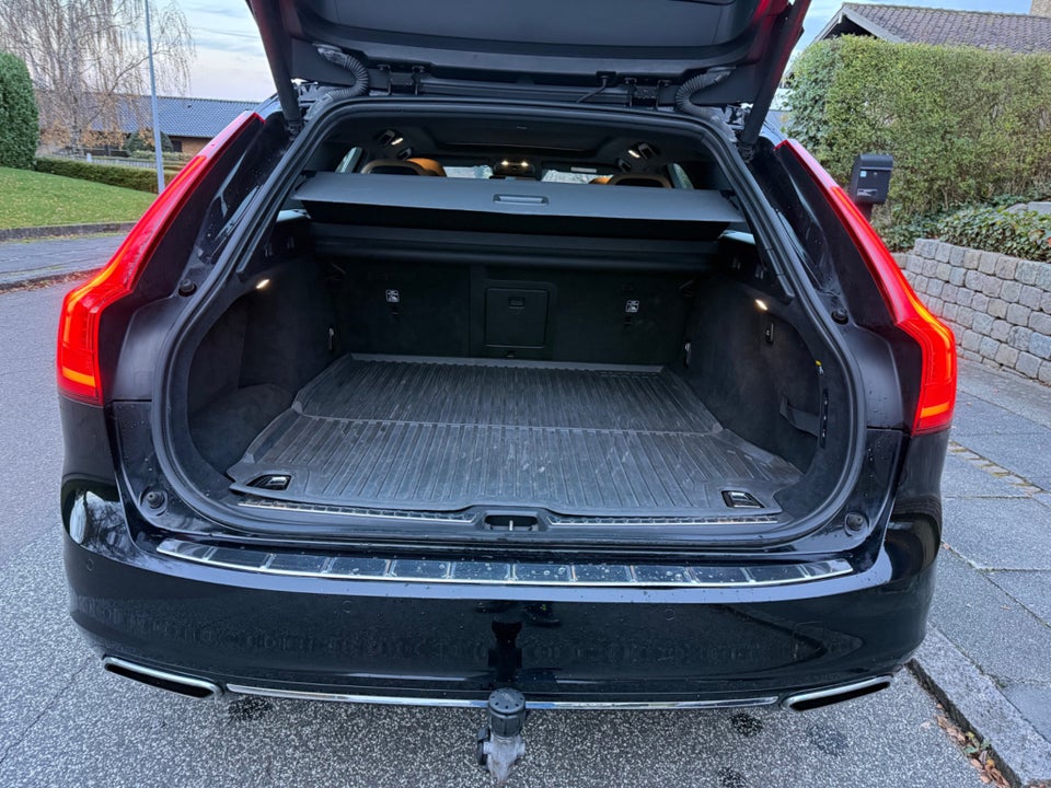 Volvo V90 2,0 T5 250 Inscription aut. 5d