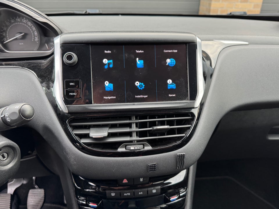 Peugeot 208 1,2 VTi 82 Allure 5d