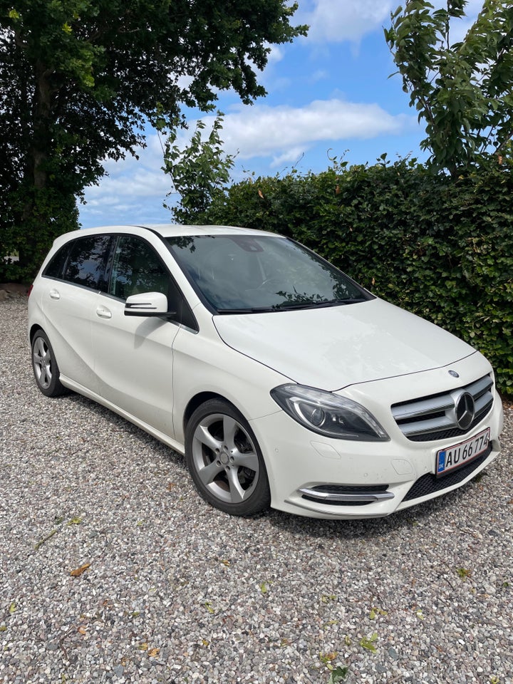 Mercedes B220 2,2 CDi aut. BE 5d