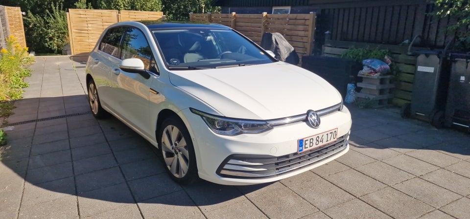 VW Golf VIII 1,5 eTSi 150 Style DSG 5d