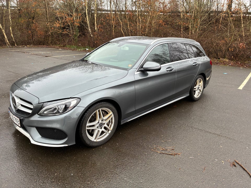 Mercedes C220 d 2,2 AMG Line stc. aut. 5d