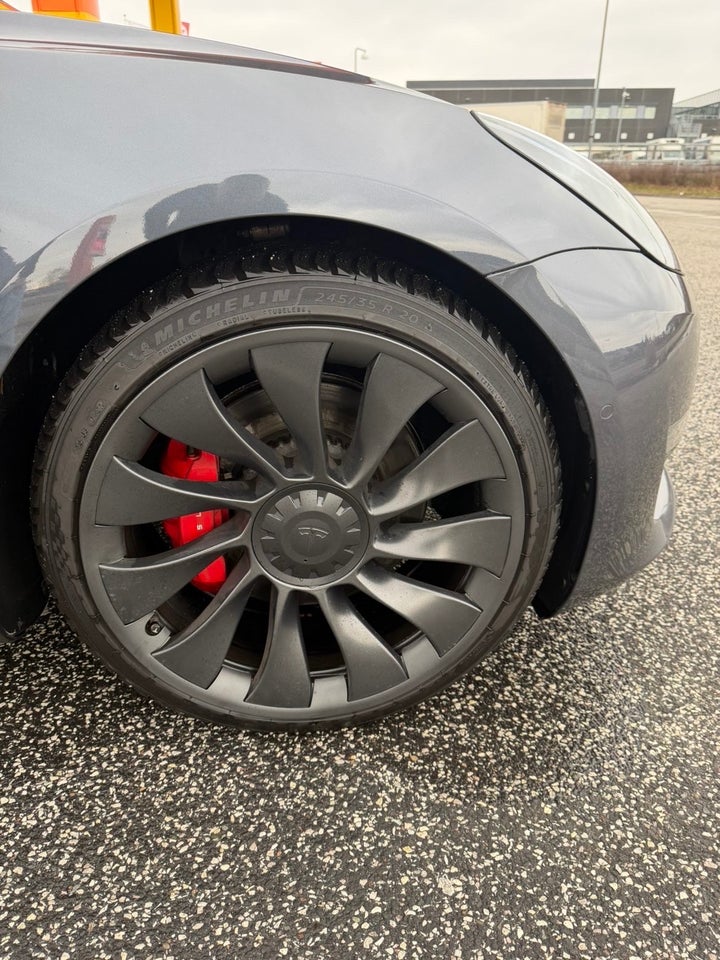 Tesla Model 3 Performance AWD 4d