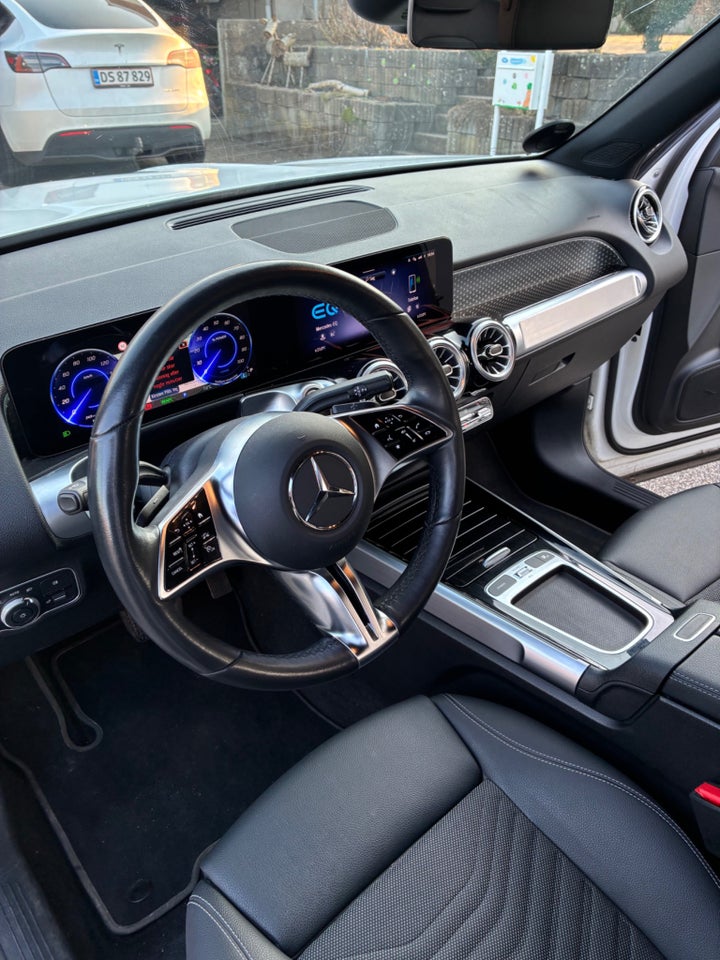 Mercedes EQB250+ Progressive 5d