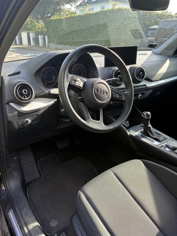 Audi Q2 35 TFSi Prestige S-tr. 5d