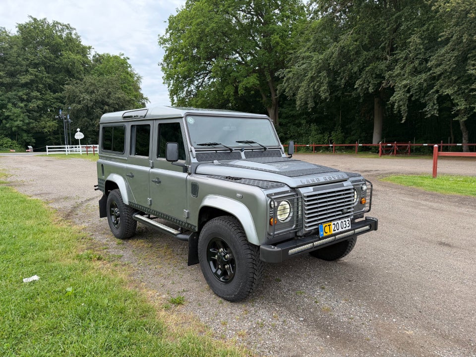 Land Rover Defender 110 2,2 TD4 110 " SW SE Van 5d