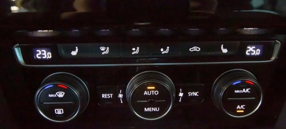 VW Passat 2,0 TSi 280 R-line DSG 4Motion 4d