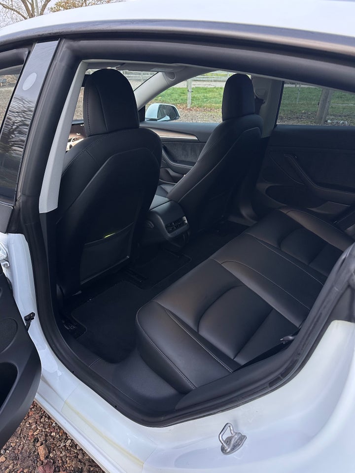 Tesla Model 3 Performance AWD 4d