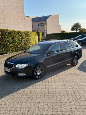 Skoda Superb 1,8 TSi 160 Elegance Combi DSG 5d
