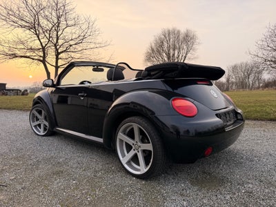 VW New Beetle 2,0 Highline Cabriolet 2d