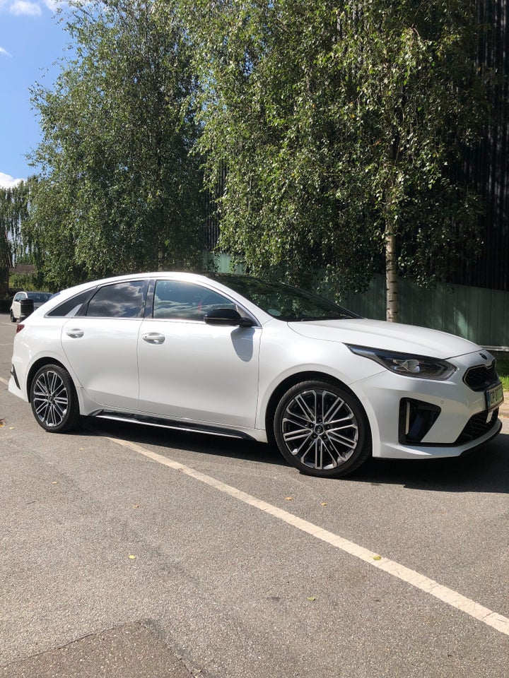 Kia ProCeed 1,4 T-GDi GT-Line DCT 5d