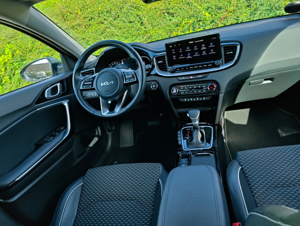 Kia Ceed 1,6 PHEV Upgrade Premium SW DCT 5d