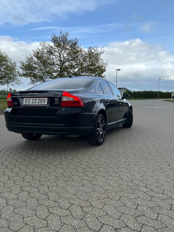 Volvo S80 2,5 T Summum aut. 4d