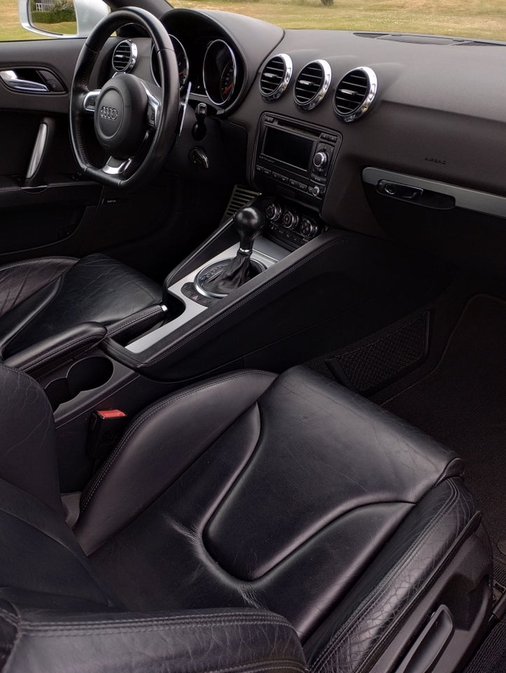 Audi TT 3,2 V6 Coupé quattro S-tr. 2d