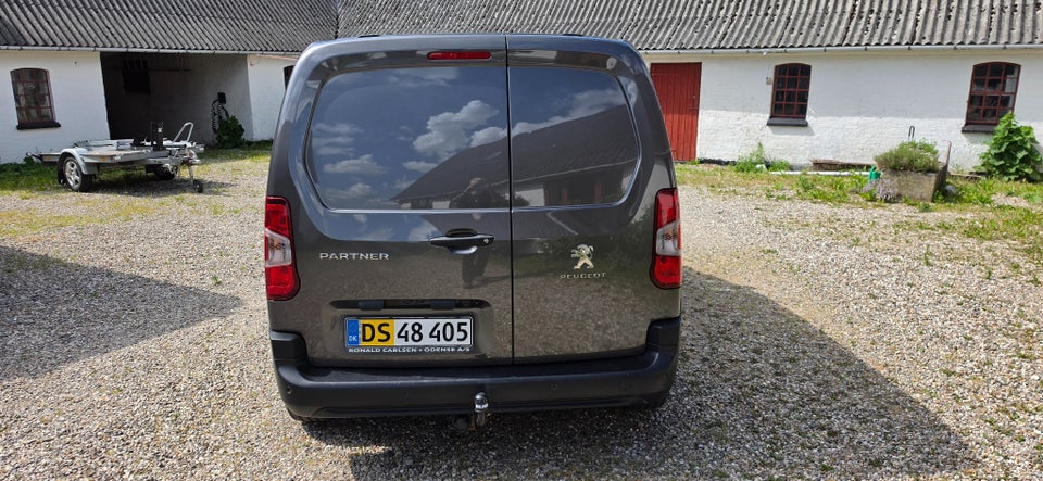 Peugeot Partner 1,5 BlueHDi 100 L1V1 Ultimate Van