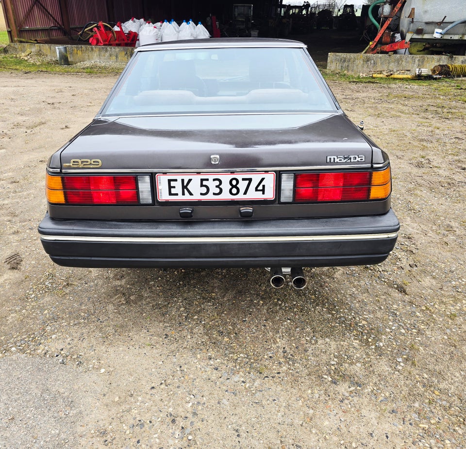 Mazda 929 2,0 DX 4d