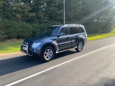 Mitsubishi Pajero 3,2 DI-D Intense+ aut. 5d