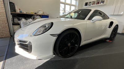 Porsche 911 Turbo S 3,8 Coupé PDK 2d