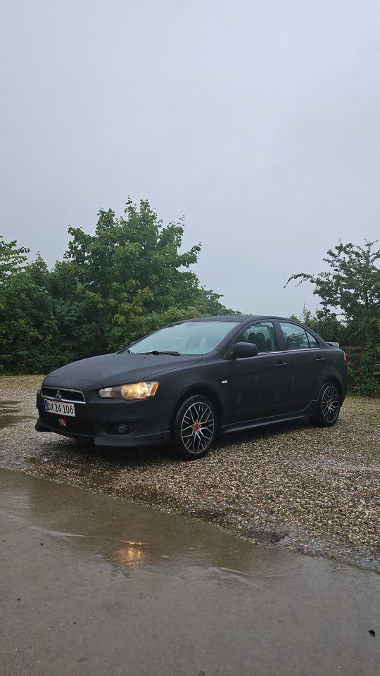 Mitsubishi Lancer 1,8 Intense SportSedan CVT 4d