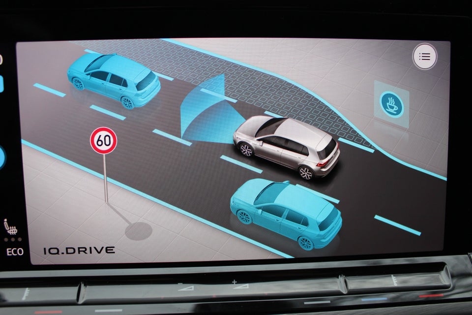 VW Golf VIII 1,4 eHybrid DSG 5d