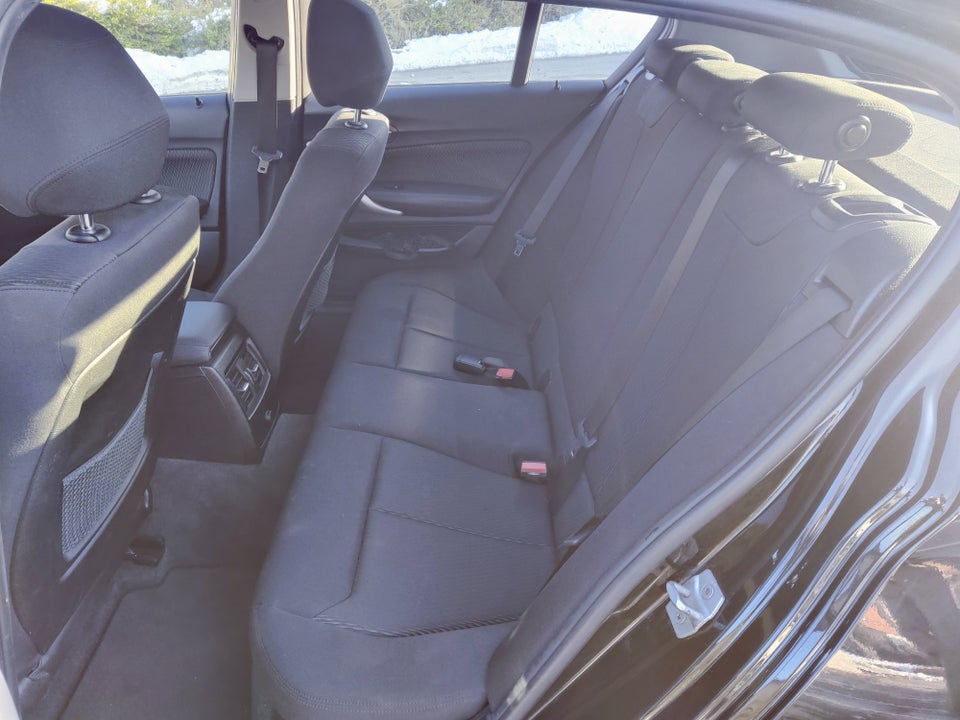 BMW 118d 2,0 Connected aut. 5d