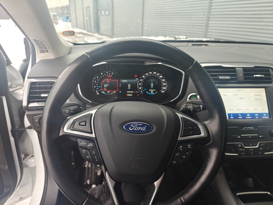 Ford Mondeo 2,0 EcoBlue Titanium stc. aut. 5d