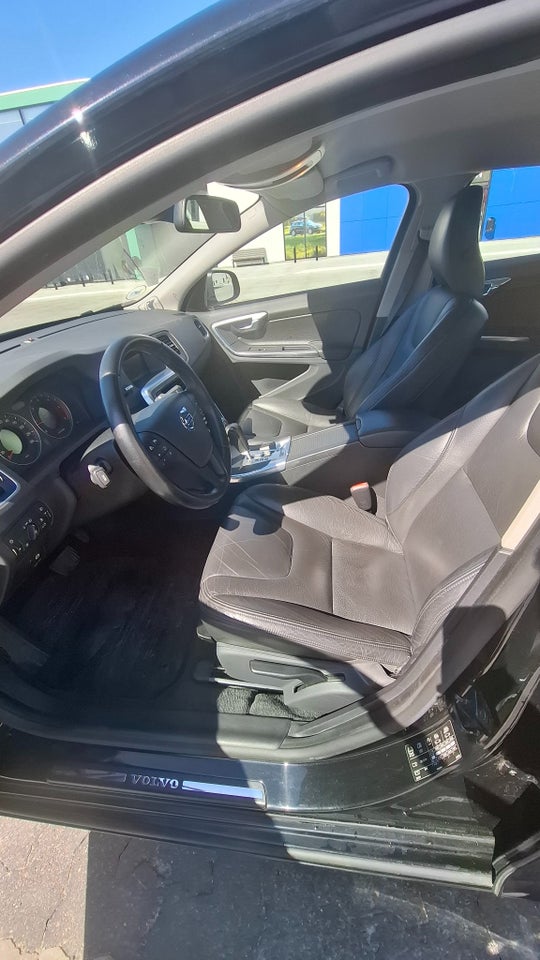Volvo S60 2,0 D3 163 Summum aut. 4d