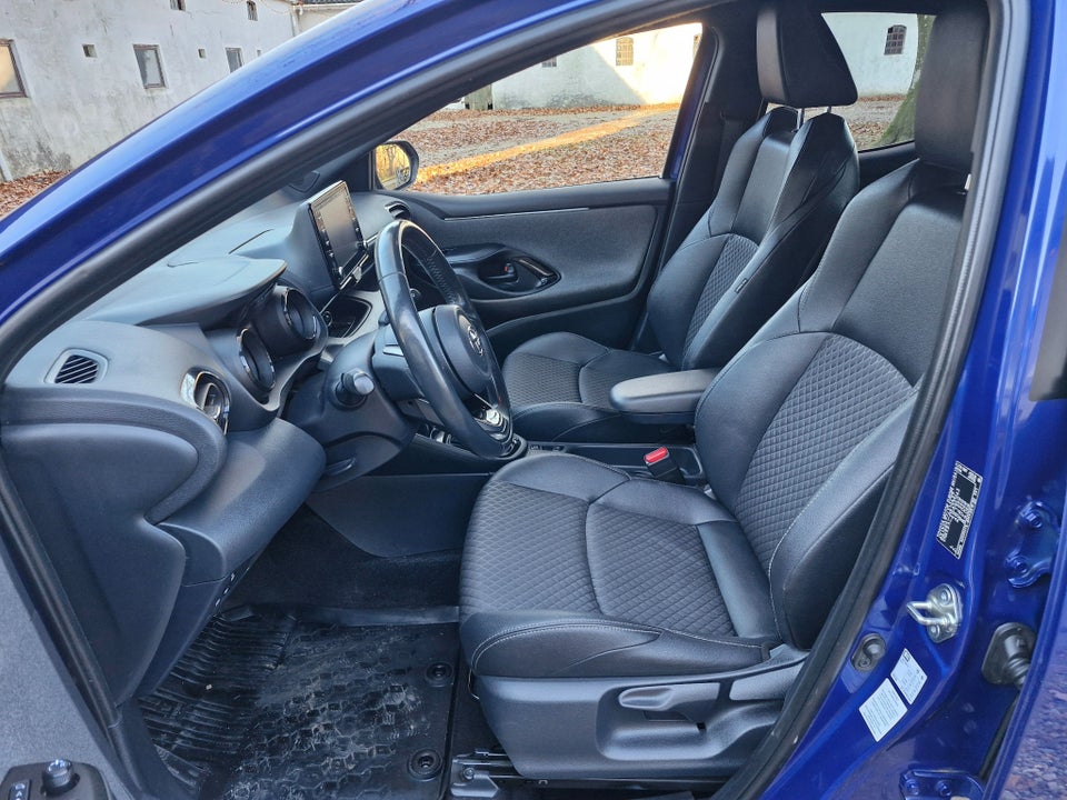 Toyota Yaris 1,5 Hybrid H3 Smart Design e-CVT 5d