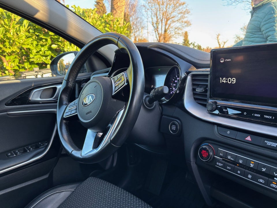 Kia XCeed 1,6 PHEV Prestige DCT 5d