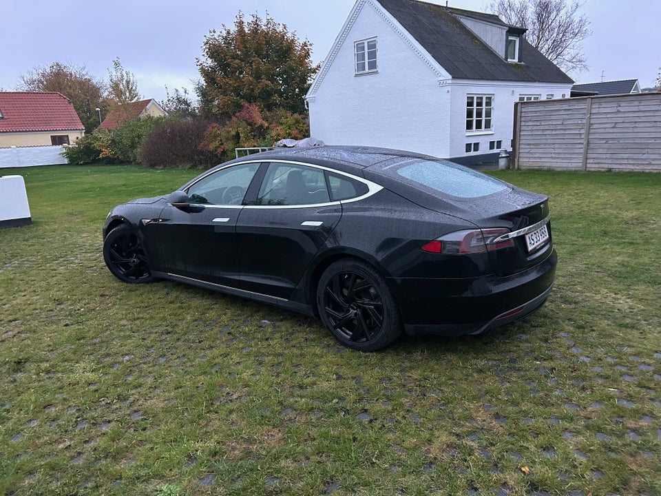 Tesla Model S 85 5d