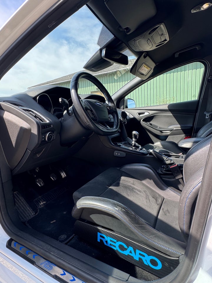 Ford Focus 2,3 SCTi 350 RS 5d