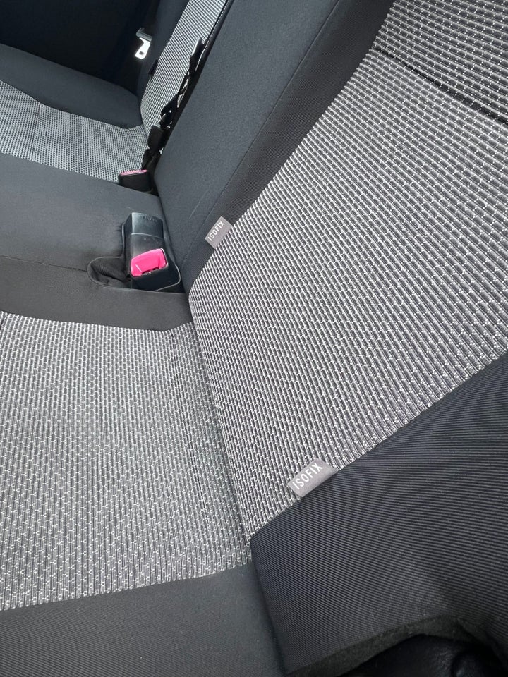 Toyota Yaris 1,5 Hybrid H1 e-CVT 5d