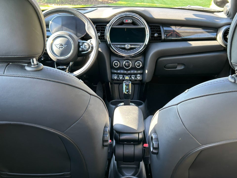 MINI Cooper SE Trim XL 3d