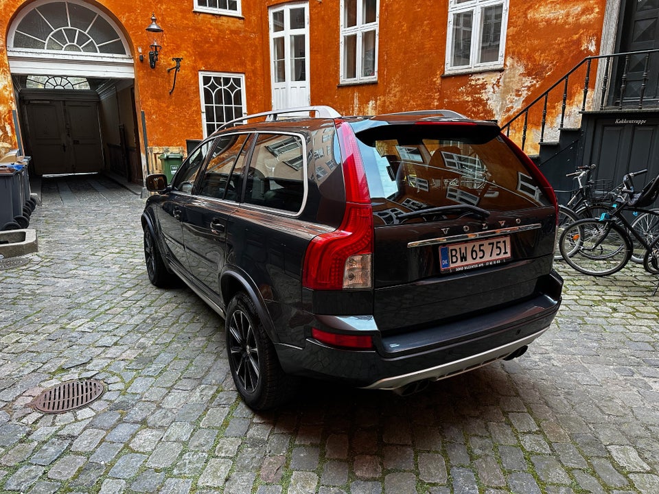 Volvo XC90 2,4 D5 200 R-Design aut. AWD 7prs 5d