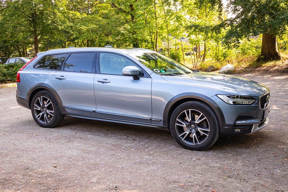 Volvo V90 CC 2,0 D4 190 aut. AWD 5d