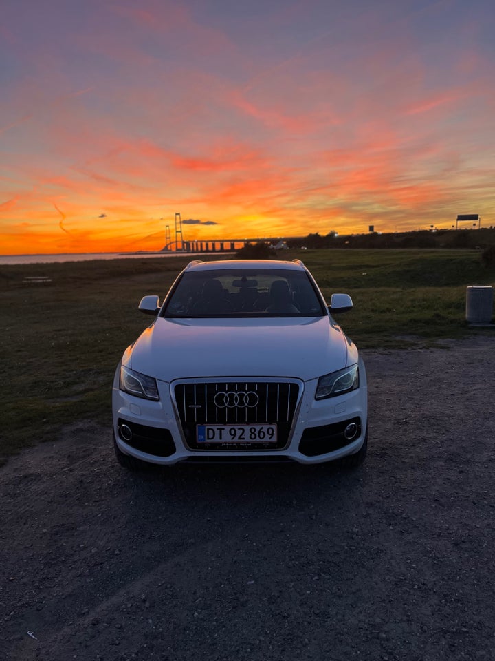 Audi Q5 3,0 TDi 245 S-line quattro S-tr. 5d