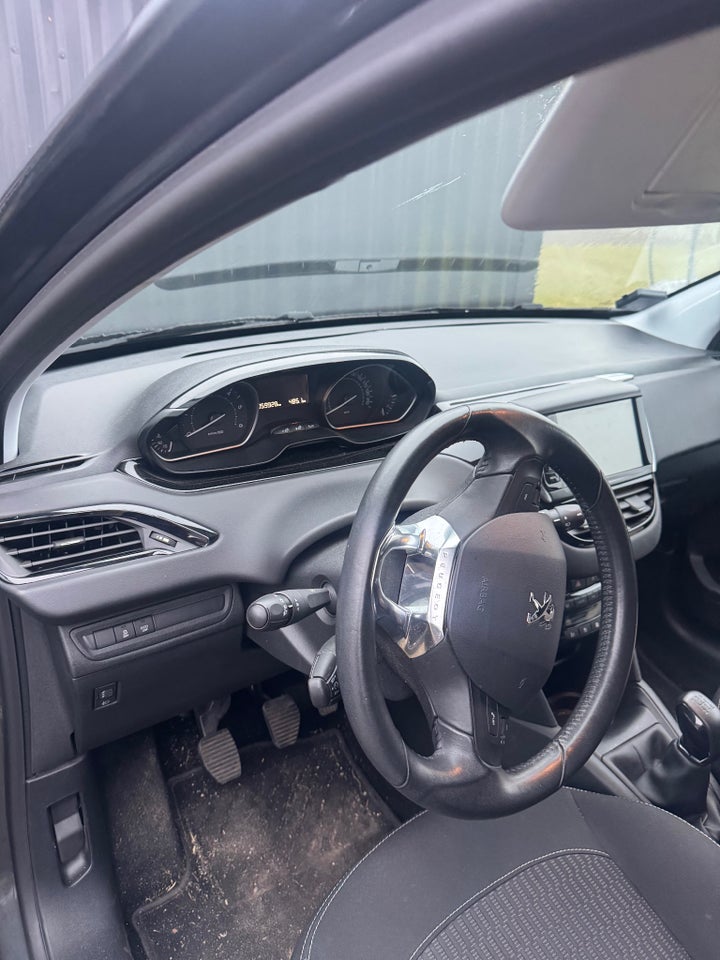 Peugeot 208 1,6 BlueHDi 75 Active 5d