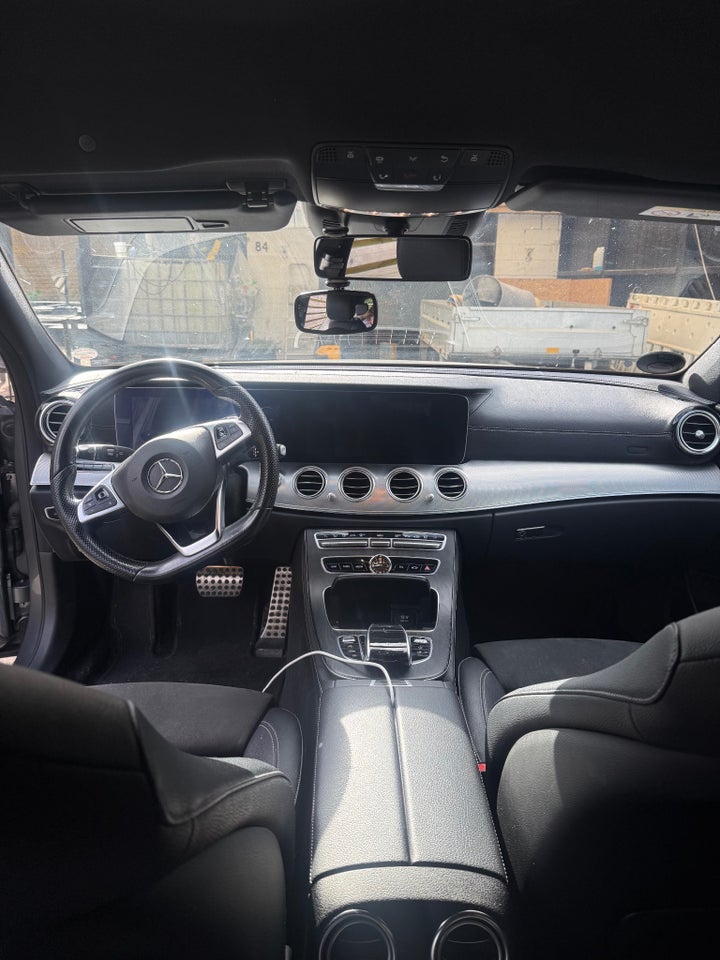 Mercedes E350 d 3,0 AMG Line stc. aut. 5d