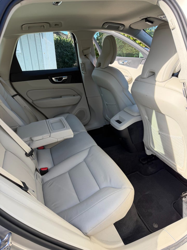 Volvo XC60 2,0 B4 197 Inscription aut. 5d
