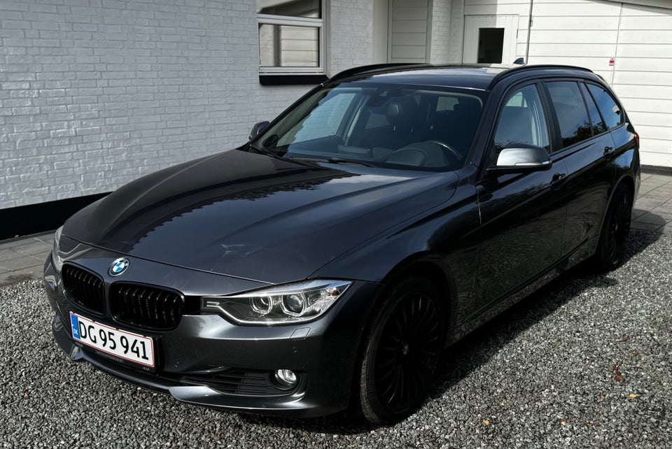 BMW 320i 2,0 Touring aut. 5d