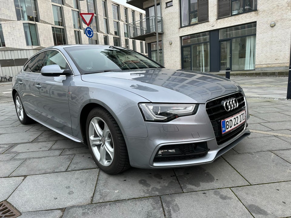 Audi A5 1,8 TFSi 144 S-line Sportback Multitr. 5d