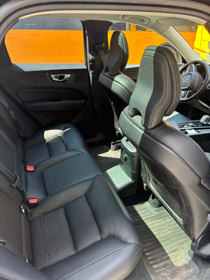 Volvo XC60 2,0 T6 ReCharge Ultimate Dark aut. AWD 5d