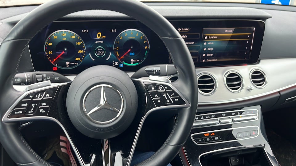 Mercedes E300 e 2,0 AMG Line stc. aut. 5d