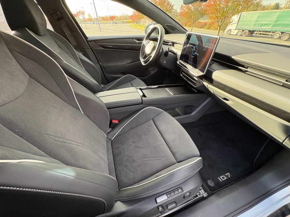 VW ID.7 77 Style Tourer 5d