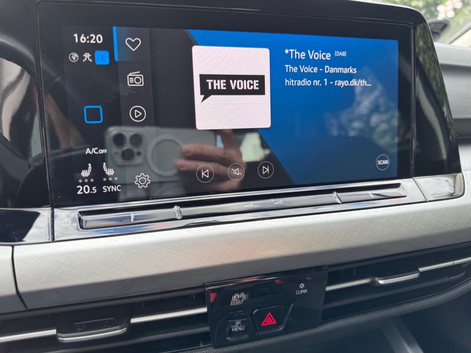 VW Golf VIII 1,5 eTSi 130 Life DSG 5d
