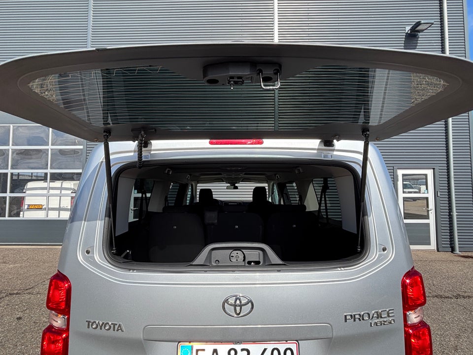 Toyota ProAce Verso 2,0 D 150 Long Family 4d