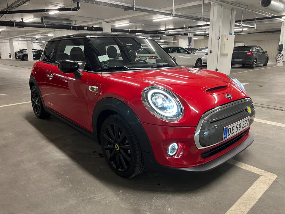 MINI Cooper SE Maximise 3d