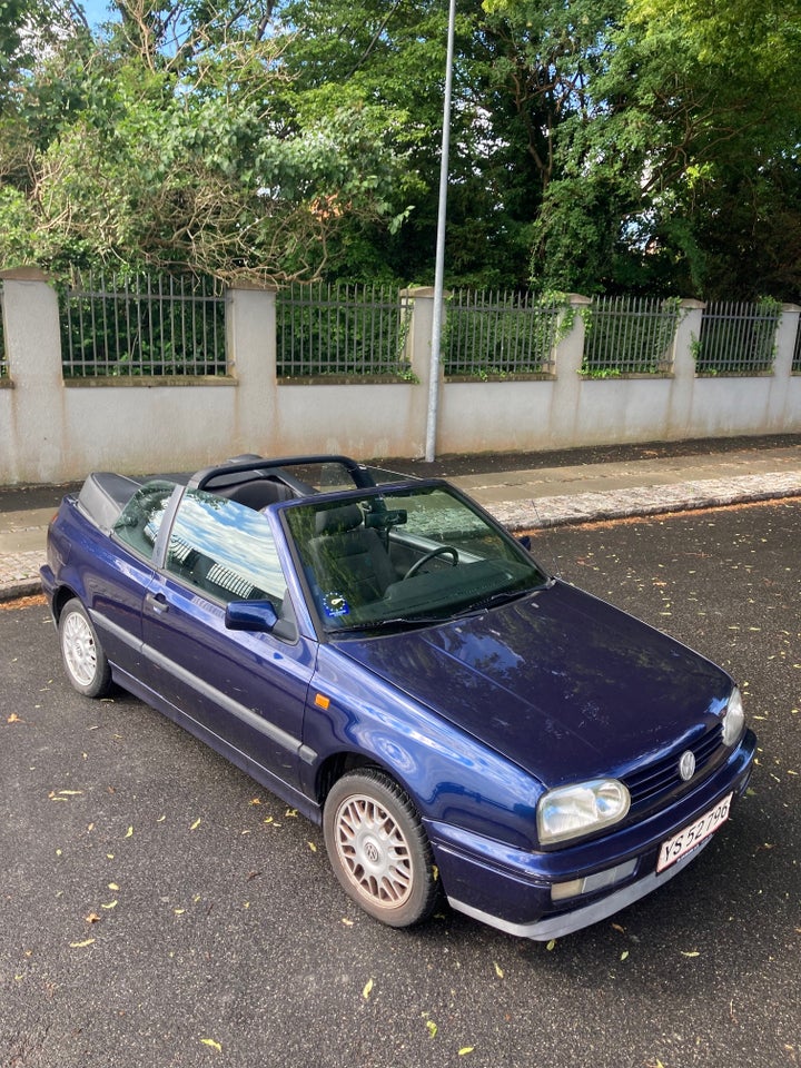 VW Golf III 1,8 Cabriolet 2d