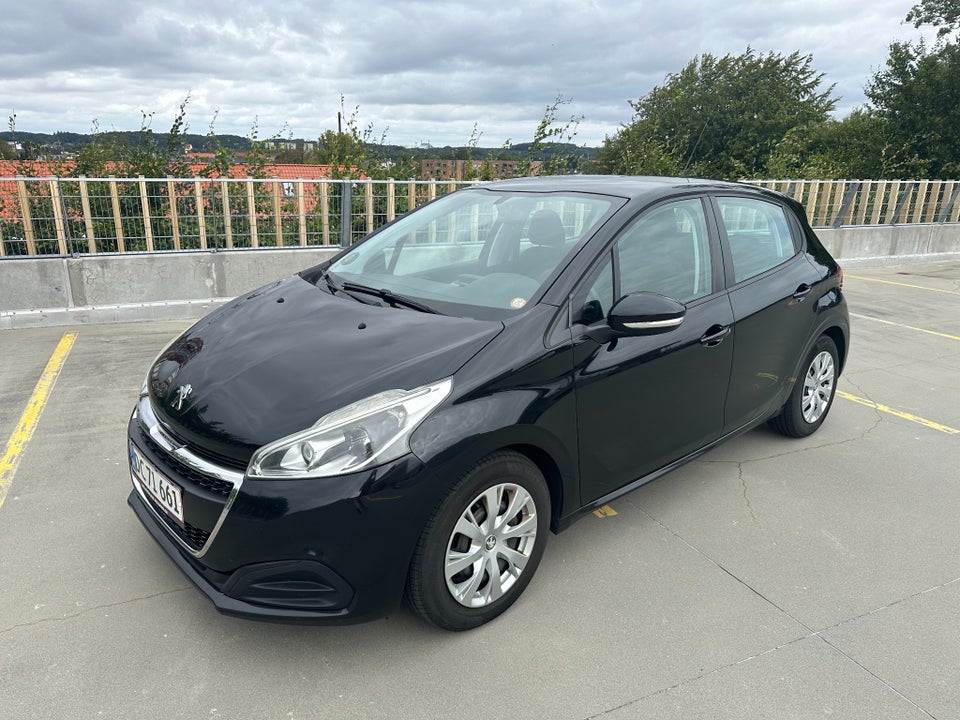 Peugeot 208 1,6 BlueHDi 100 Active 5d